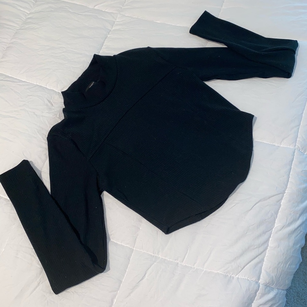 Forever 21 cropped long sleeve